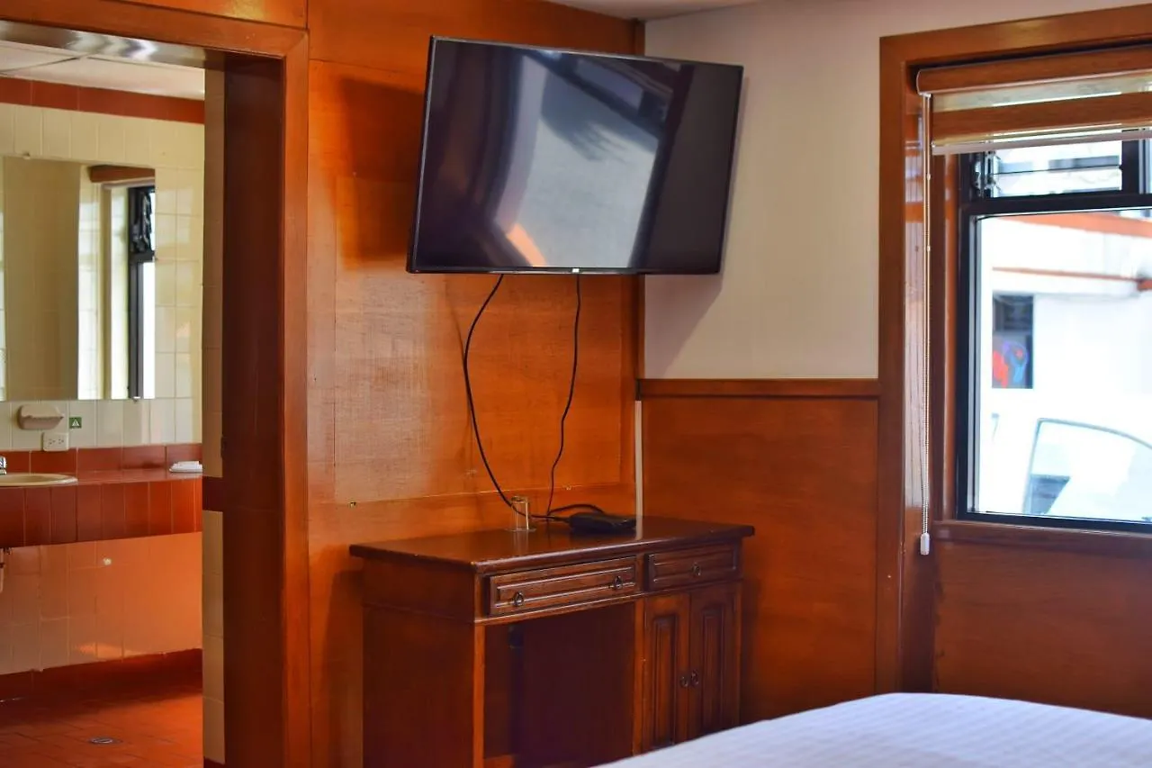 Hotel Ambassador Quito
