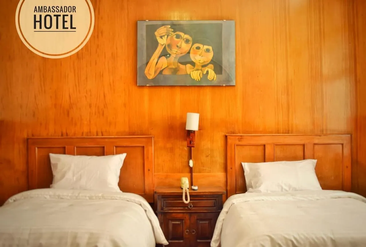 Hotel Ambassador Quito 3*,