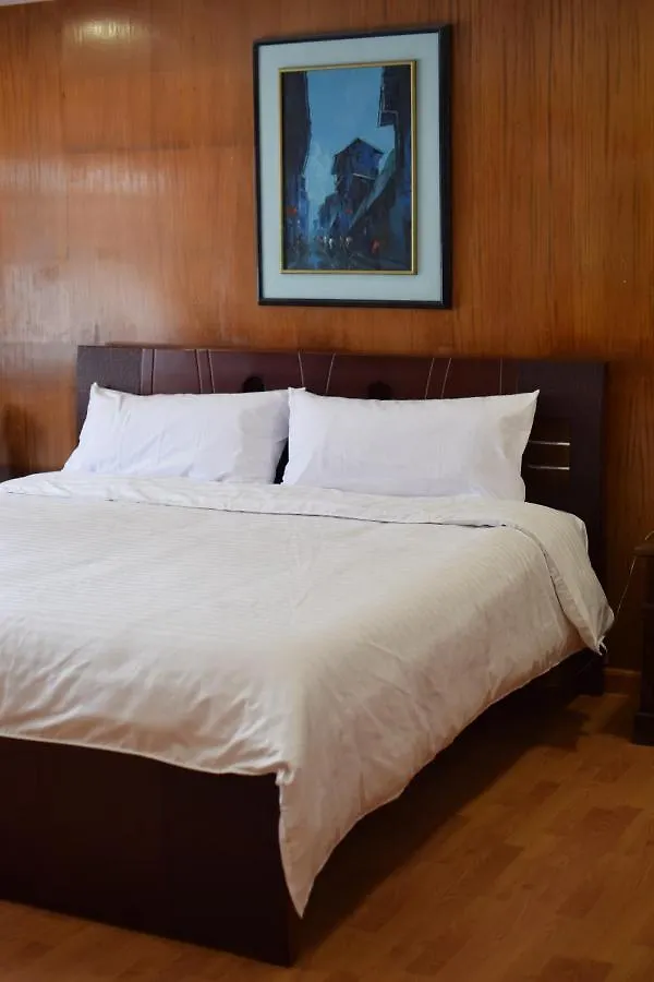 Hotel Ambassador Quito 3*,